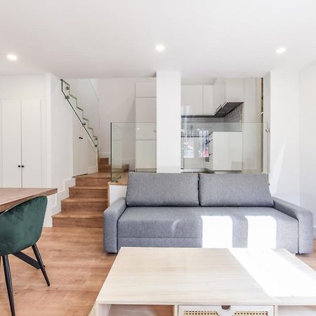 Apartamentos Reformados En Metro Pacifico Alquiler Temporal Madrid Esterno foto