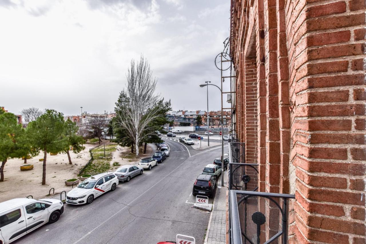 Apartamentos Reformados En Metro Pacifico Alquiler Temporal Madrid Esterno foto