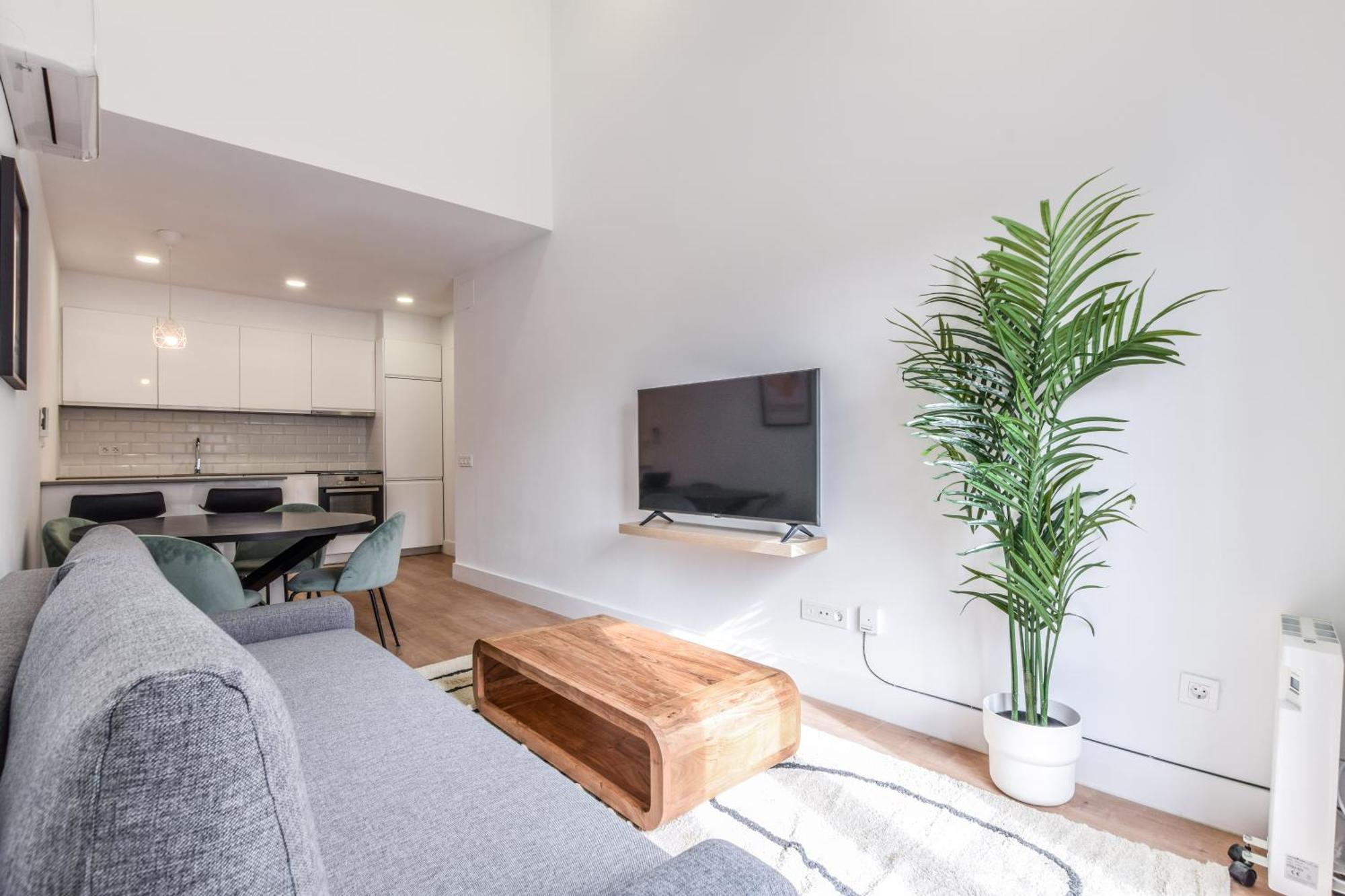 Apartamentos Reformados En Metro Pacifico Alquiler Temporal Madrid Esterno foto