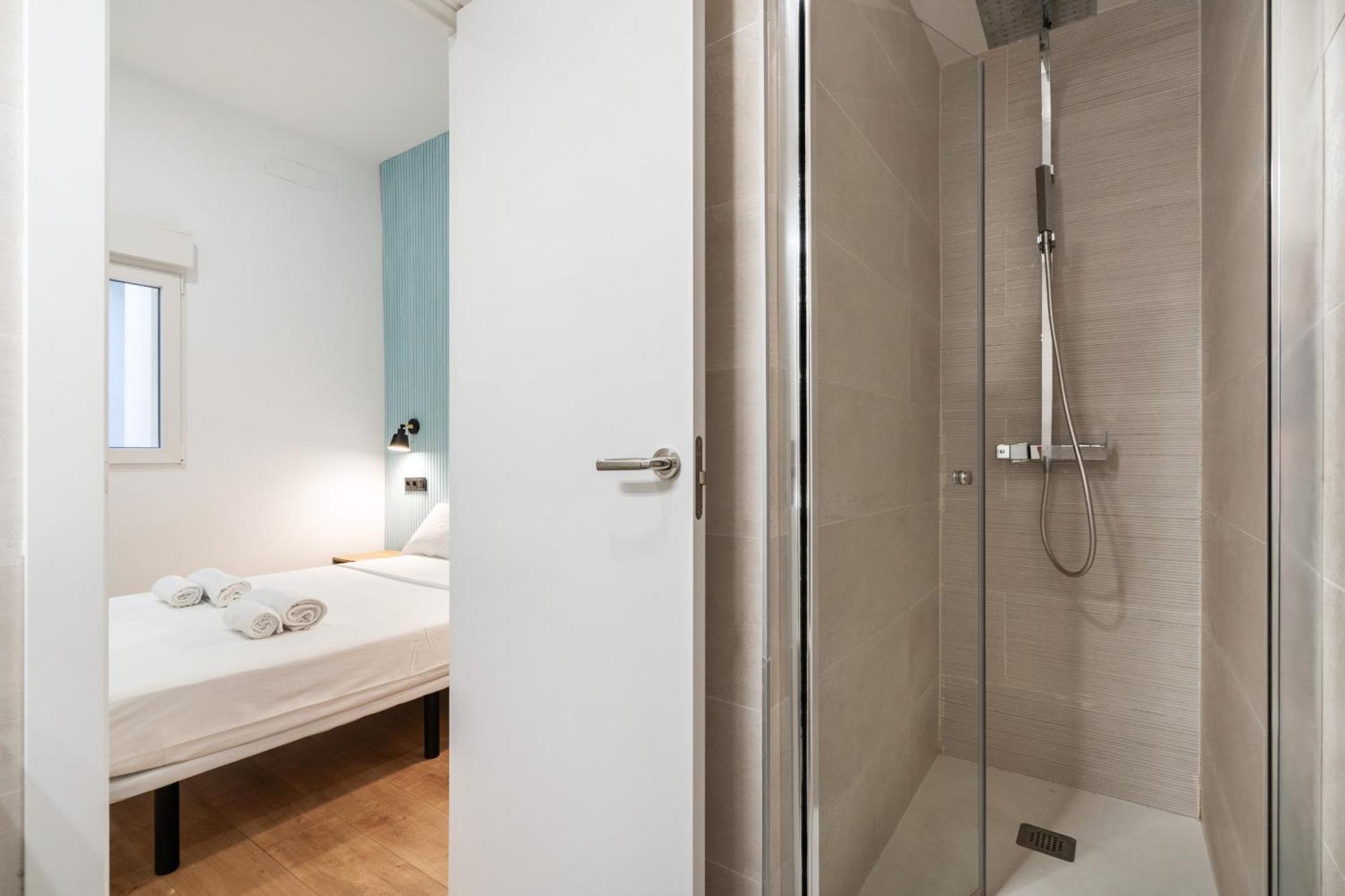 Apartamentos Reformados En Metro Pacifico Alquiler Temporal Madrid Esterno foto