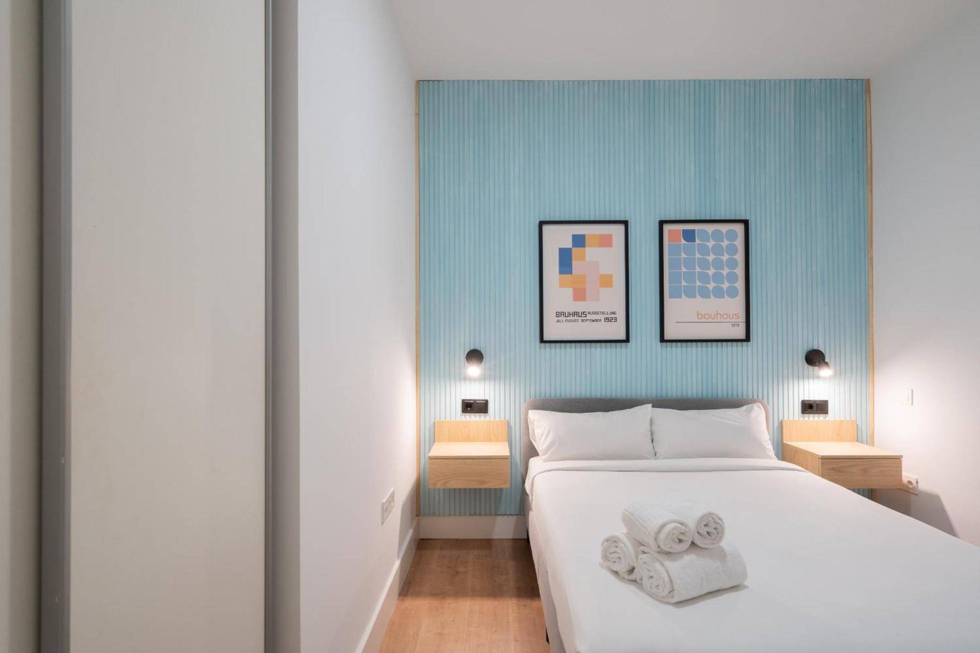 Apartamentos Reformados En Metro Pacifico Alquiler Temporal Madrid Esterno foto